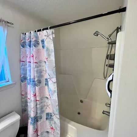 Seaside Sanctuary Close To Navarre Beach! Exterior photo