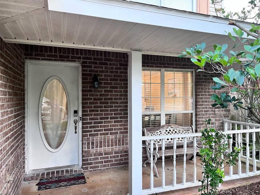 Seaside Sanctuary Close To Beach! *