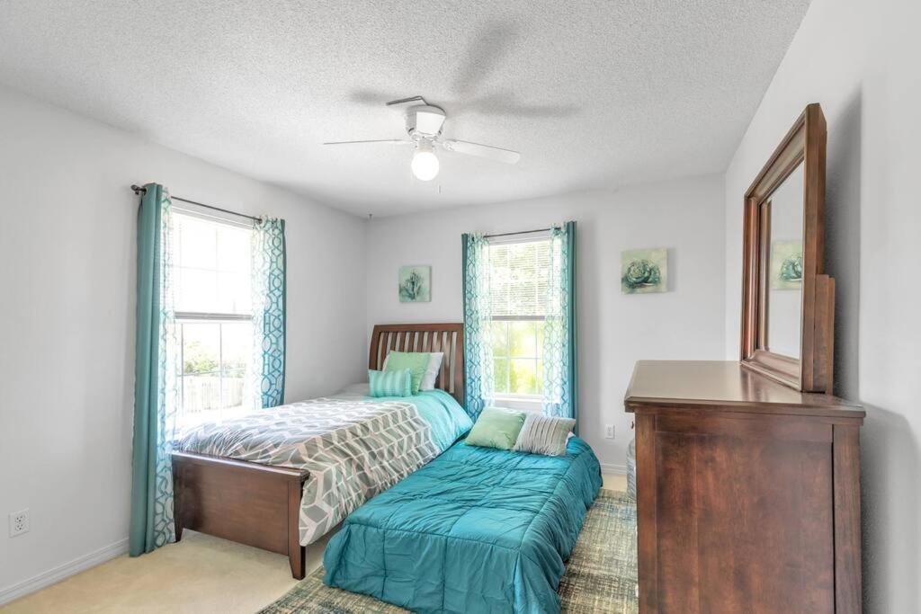 Seaside Sanctuary Close To Beach! Navarre